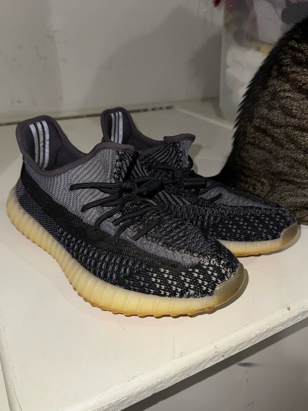 Adidas X Yeezy Boost 350 V2 ‘Carbon’